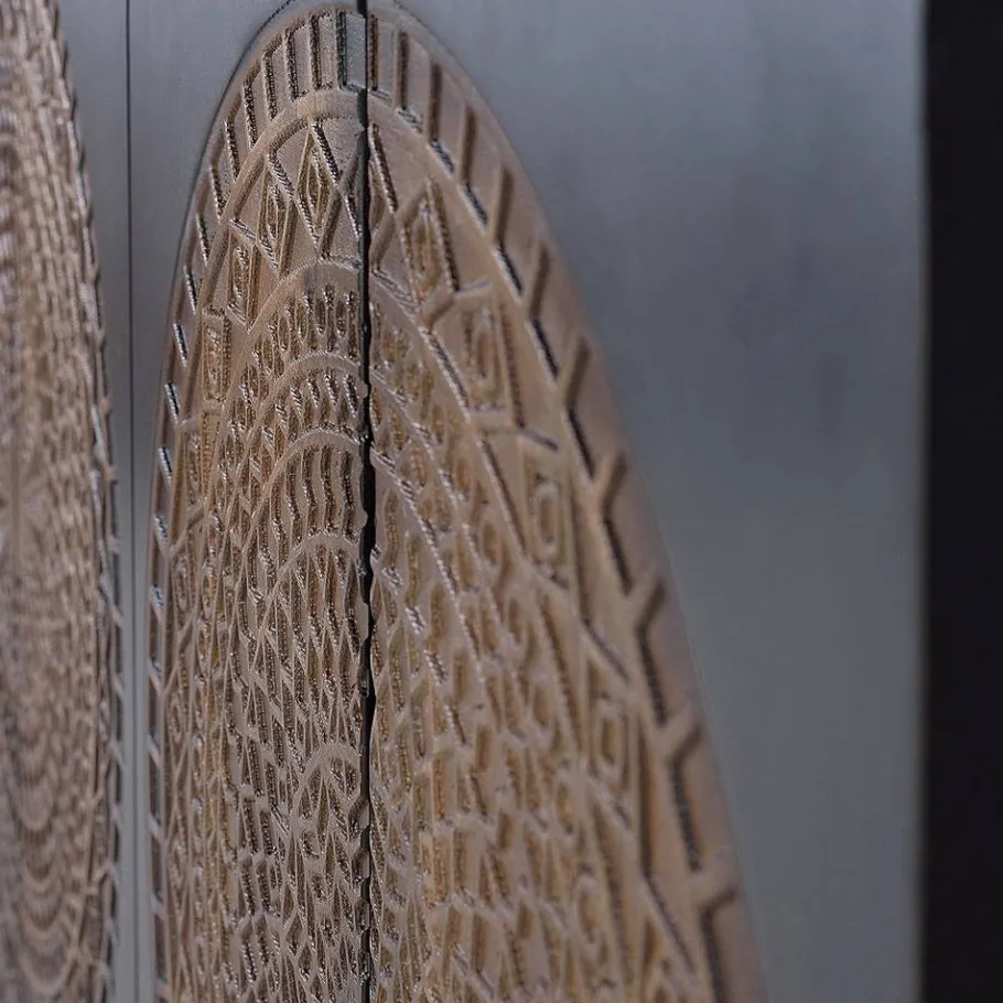 Best 4-türige Design Kommode mit Mandala Schnitzerei - Synessa Sideboards