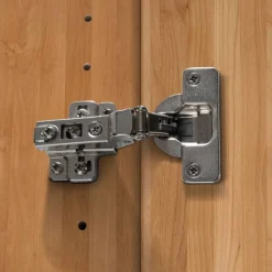 Best 5-türiger Kleiderschrank in Erle teilmassiv - Dilacco Kleiderschränke