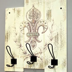 Vintage Garderobe Rioja in Creme Goldfarben Garderoben